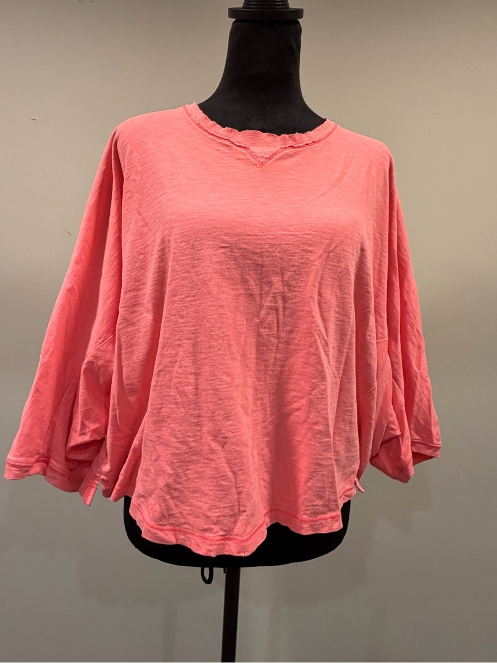 GT-0231 Aerie Oversized Coral Pink Cotton Raw Edge Boxy Tee M/L