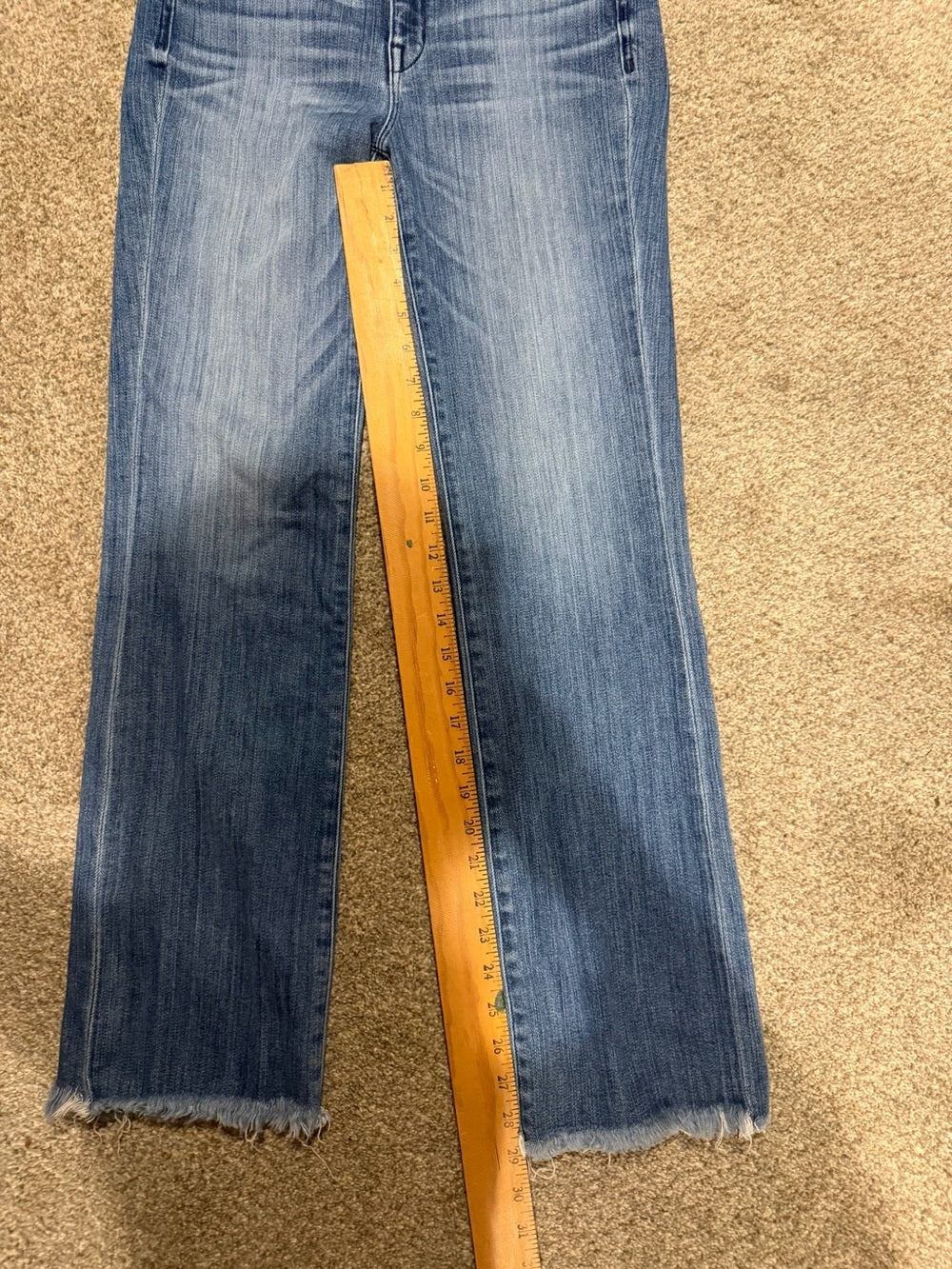 GT-0234 AYR Women’s Jeans 28 Long High Rise Straight Leg Raw Hem Denim