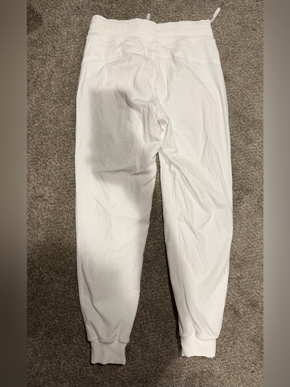 GT-0244 lululemon White Dance Studio Mid Rise Lined Joggers Size 6