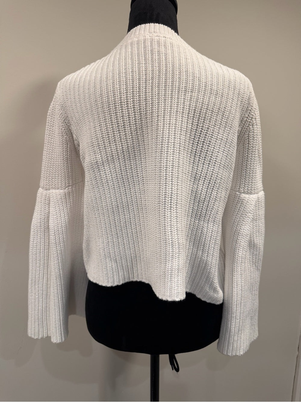 GT-0240 Free People White Cotton V Neck Bell Sleeve Knit Sweater