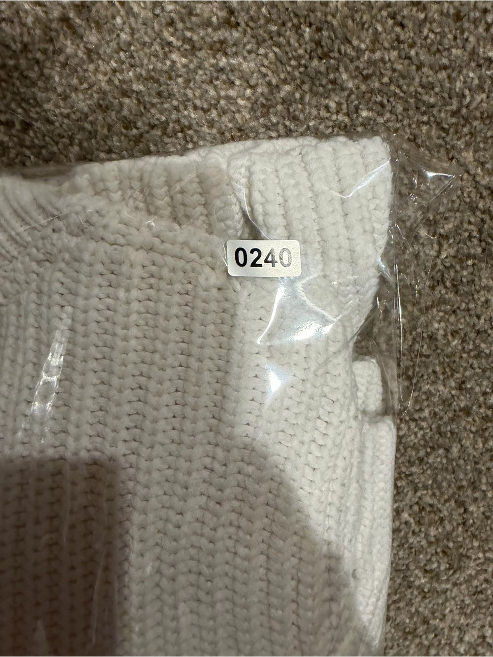 GT-0240 Free People White Cotton V Neck Bell Sleeve Knit Sweater