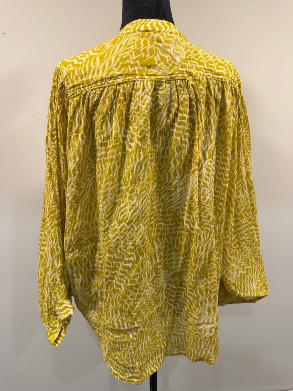 GT-0243 Pilcro Anthropologie Yellow White Printed Button Front Blouse M