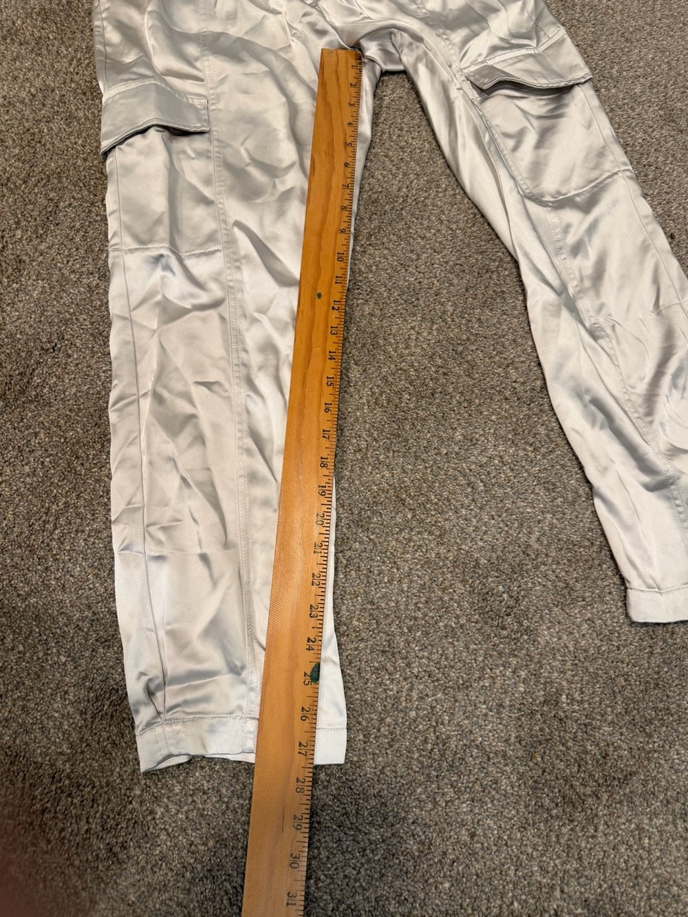 GT-0227 NWT Sanctuary Classy Cargo Satin Pants Silver Size 27