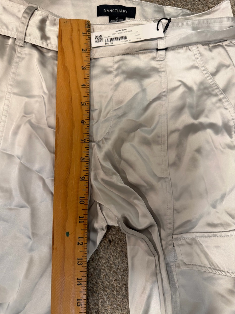 GT-0227 NWT Sanctuary Classy Cargo Satin Pants Silver Size 27