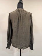 GT-0249 Ramy Brook Olive Green Ruched Button Front Blouse XS Smocked Cuffs