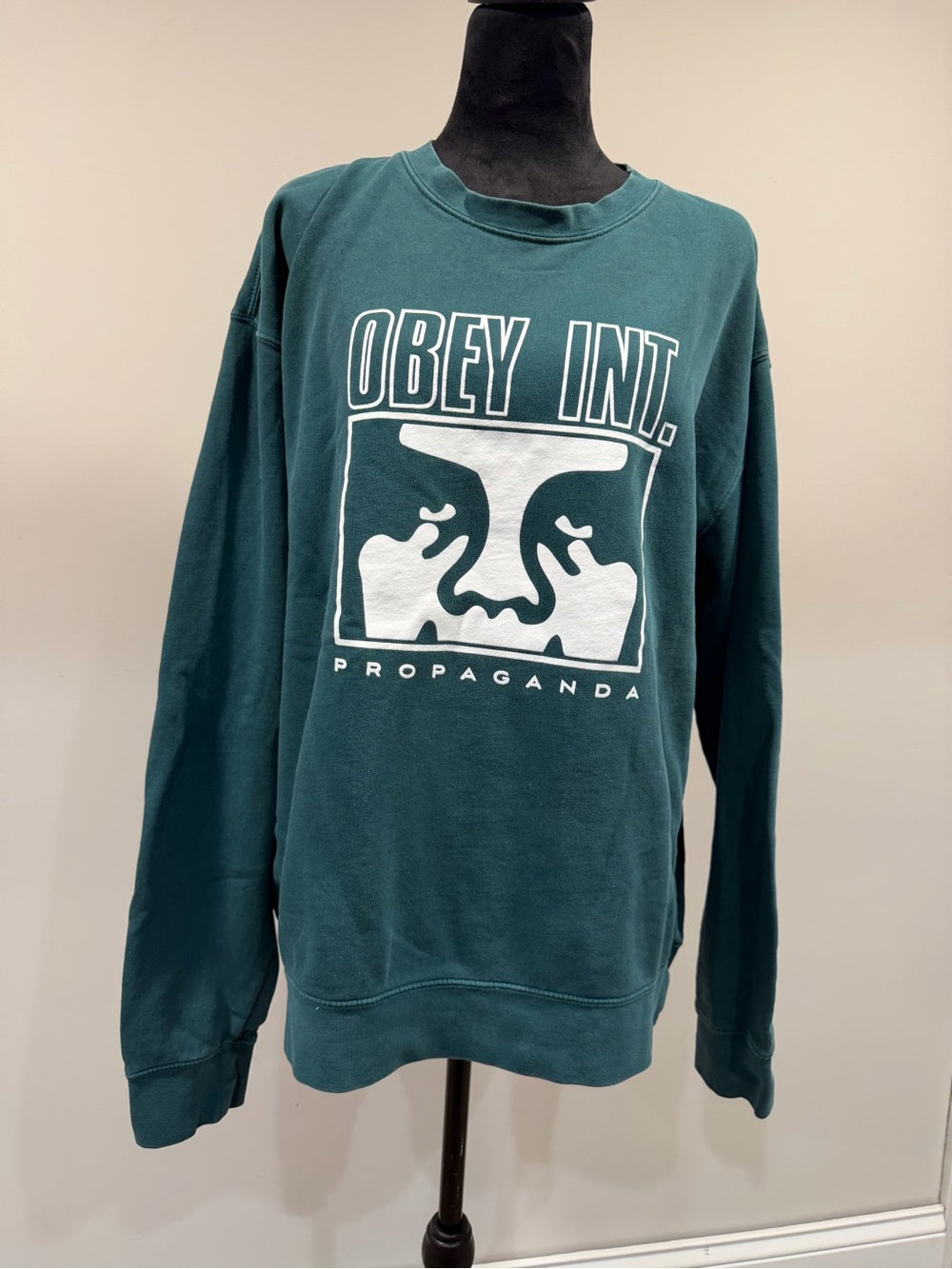 OBEY Propaganda Icon Face Graphic Teal Green Crewneck Sweatshirt GT-0219