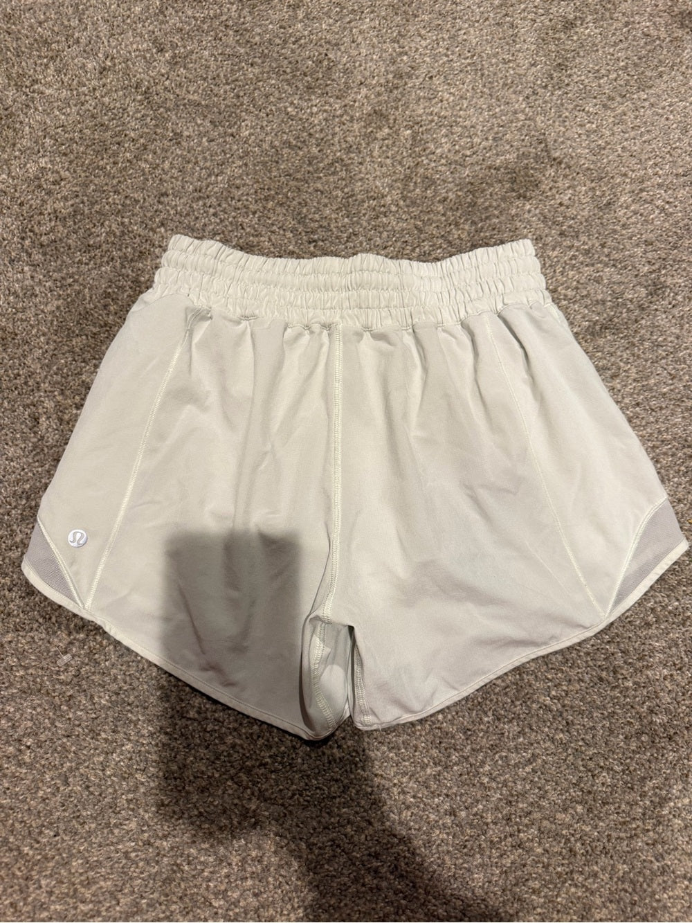 Lululemon Hotty Hot Running Athletic Shorts Size 6 GT-0254
