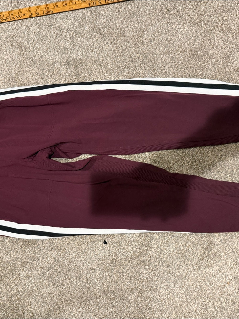 Athleta Venice Side Stripe Joggers Burgundy Size S Track Pants GT-0257