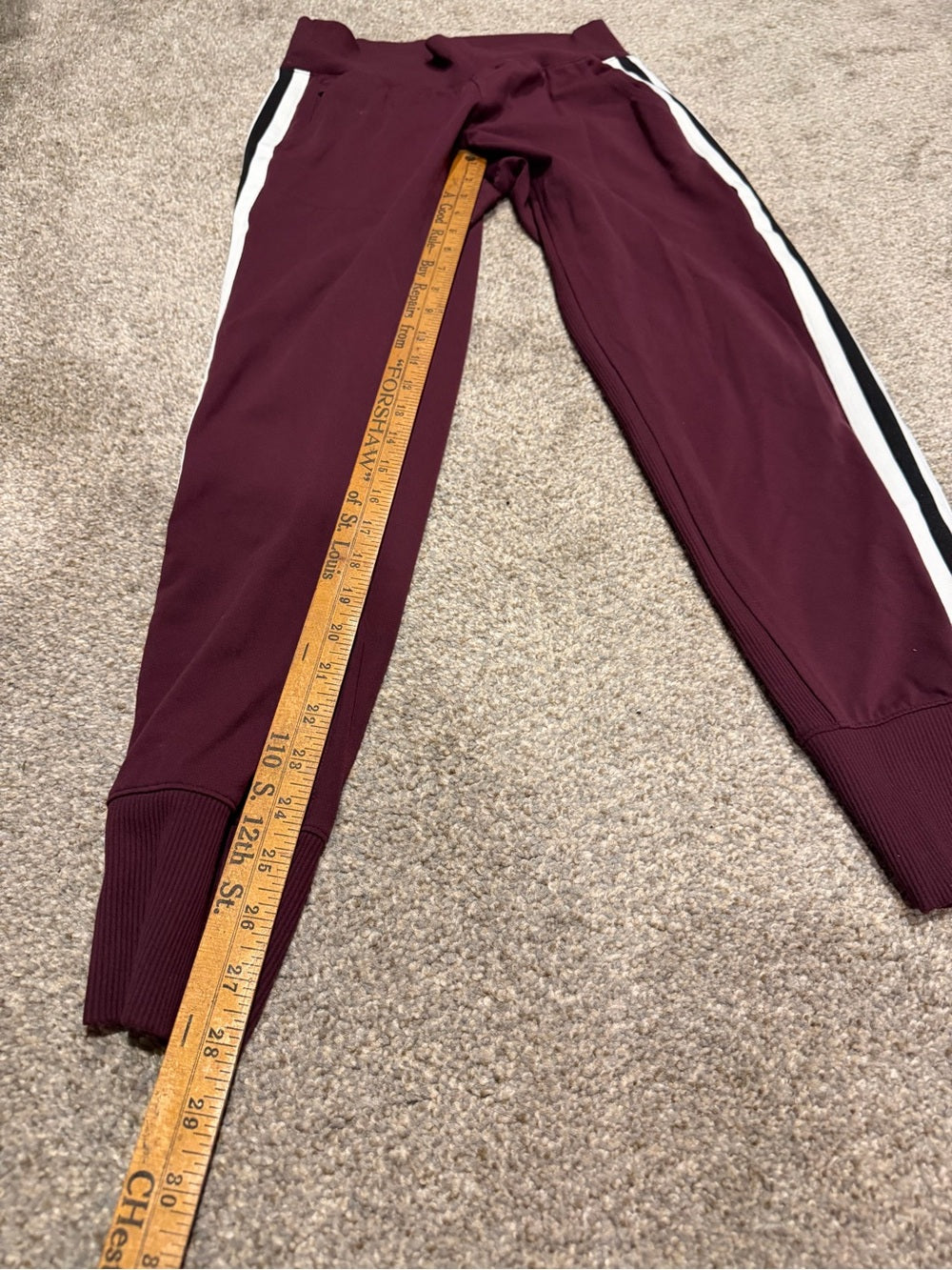 Athleta Venice Side Stripe Joggers Burgundy Size S Track Pants GT-0257