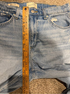 Universal Thread High Rise Easy Barrel Jeans Light Wash Distressed 8 GT-0269