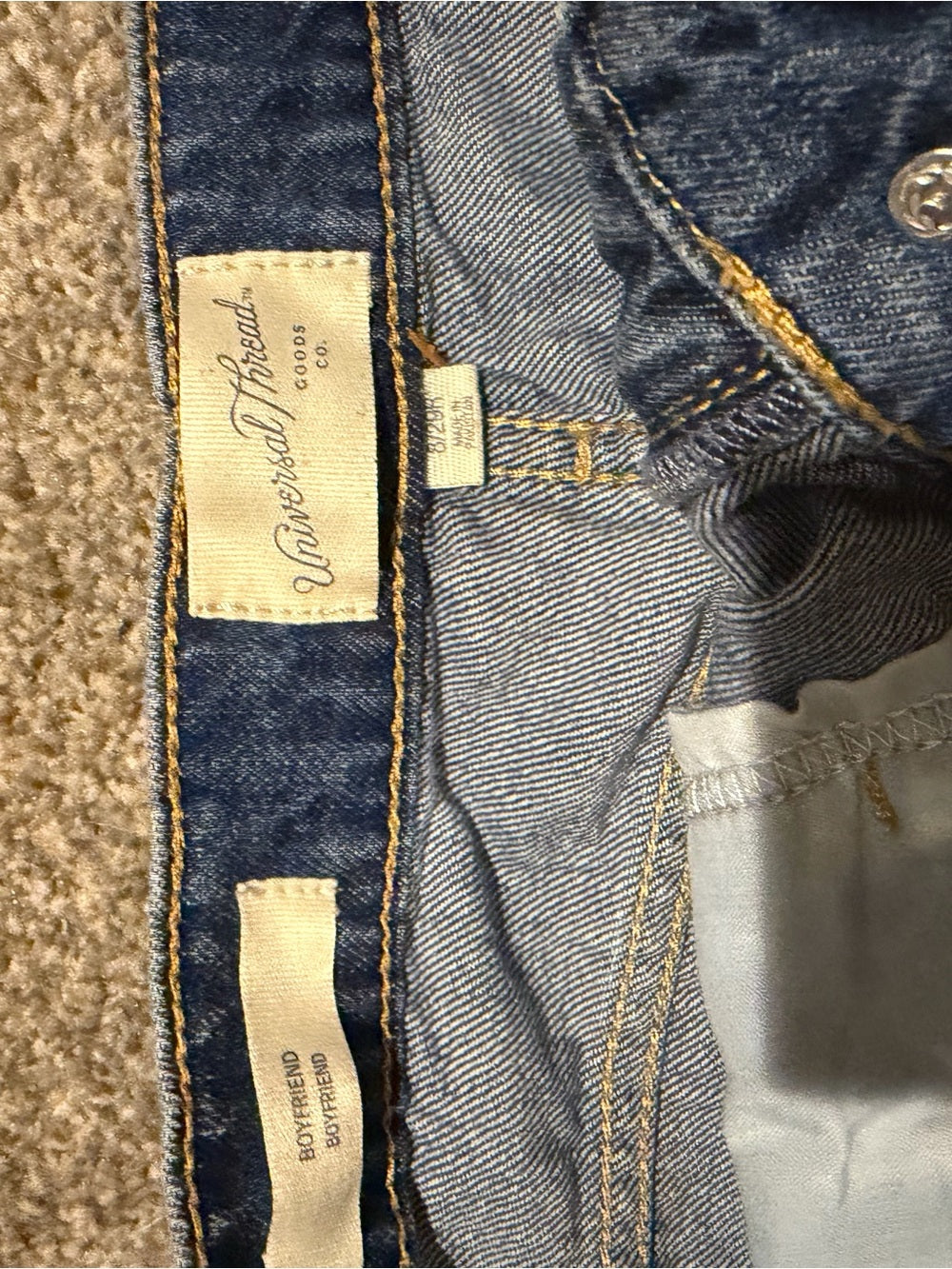 Universal Thread Boyfriend Jeans Patchwork Denim Raw Hem Straight Leg GT-0271