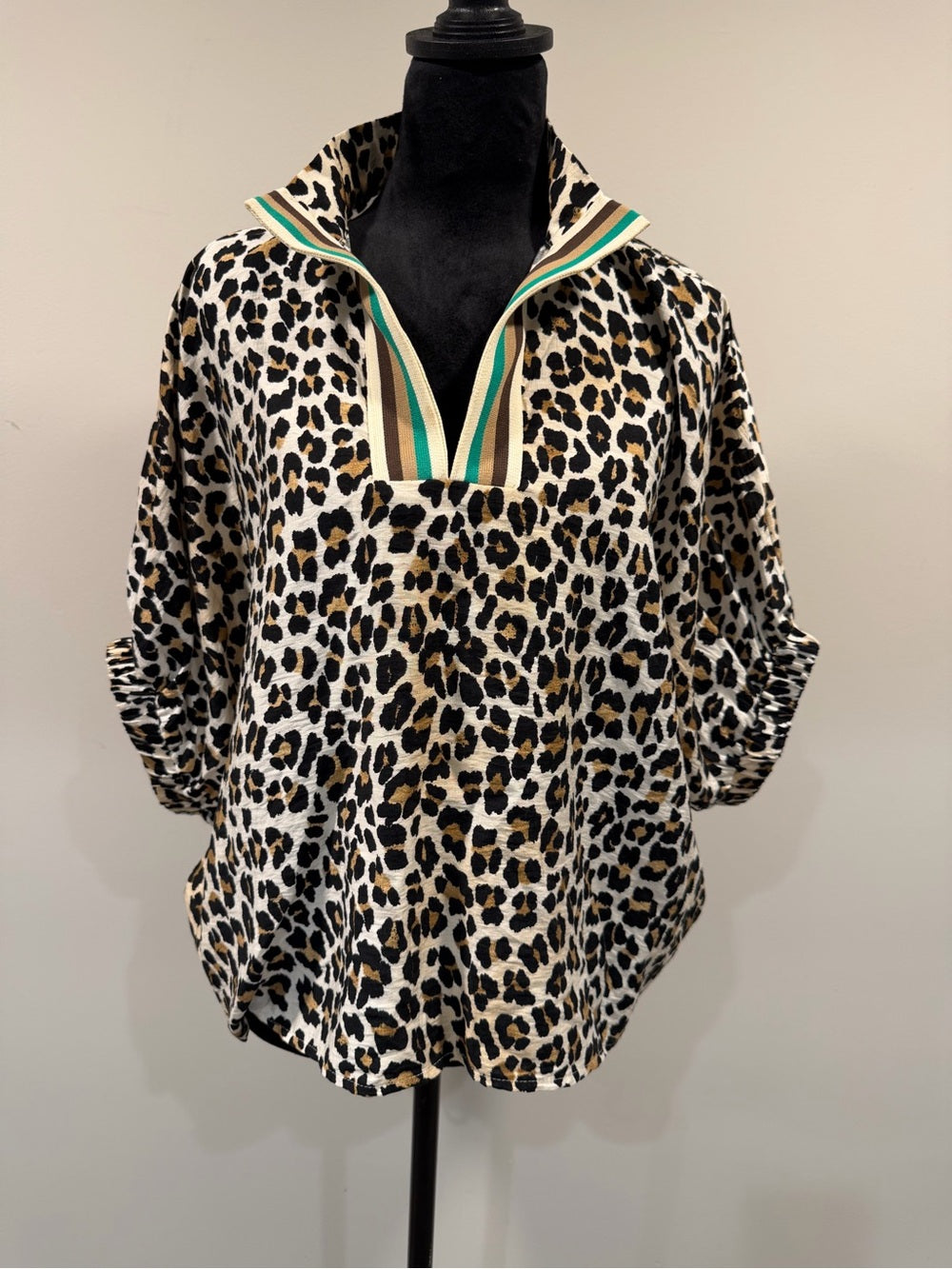 Entro Leopard Print Dolman Sleeve Striped V Neck Top Small GT-0275