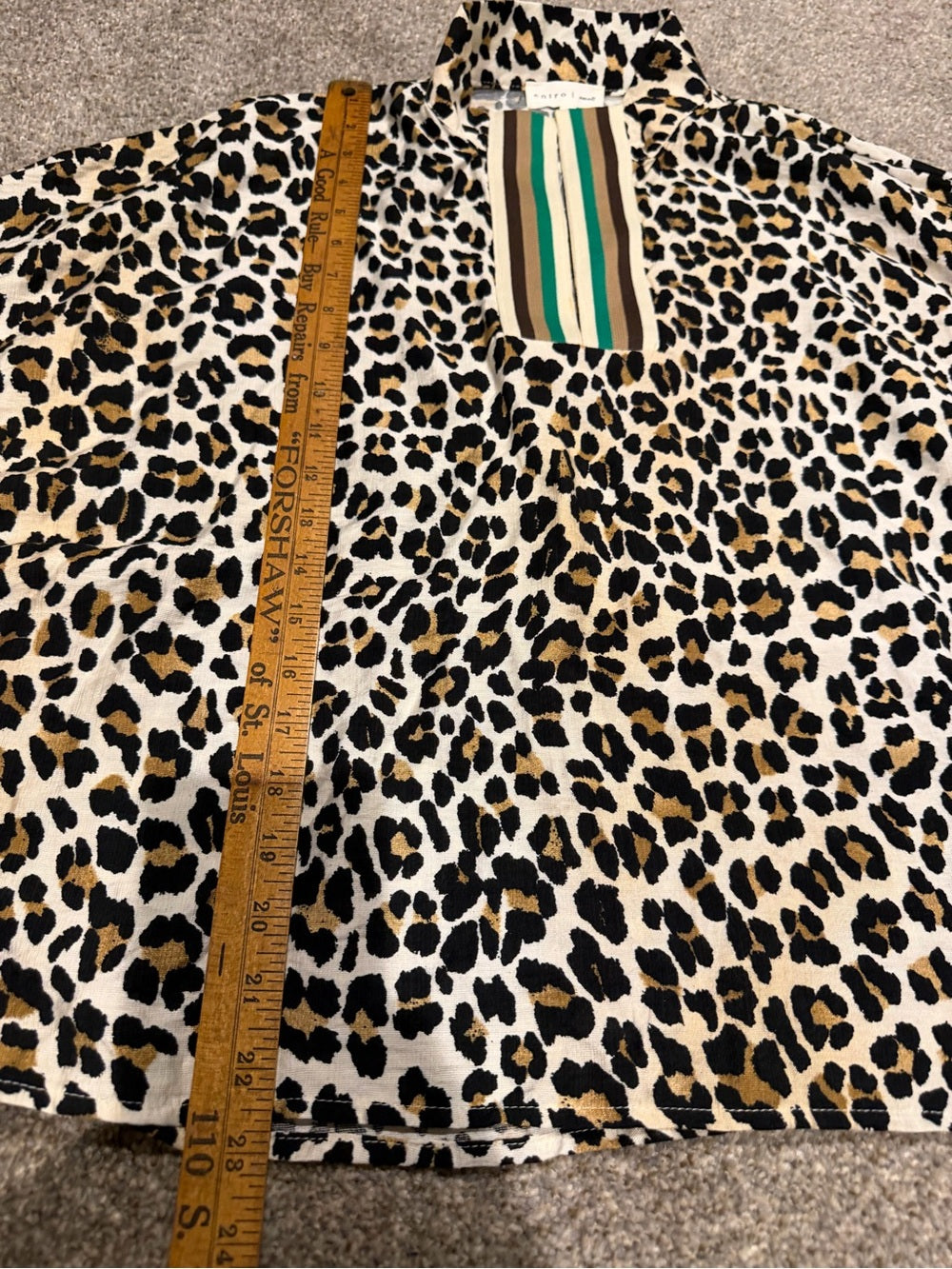 Entro Leopard Print Dolman Sleeve Striped V Neck Top Small GT-0275