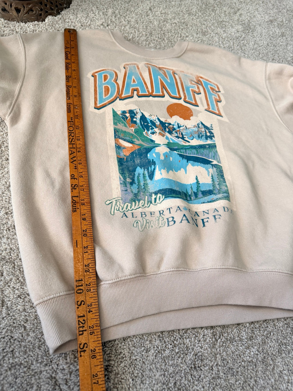 State of Mine Banff Alberta Canada graphic sweatshirt size small